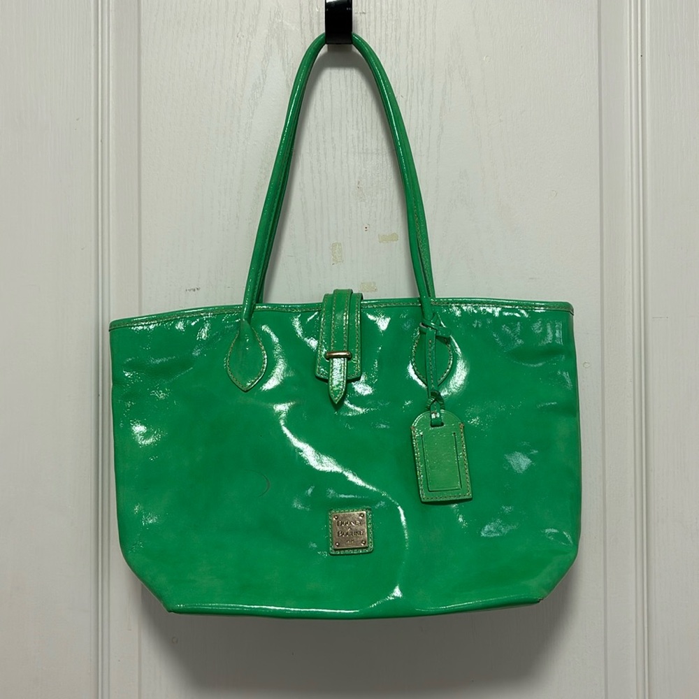 Dooney & Bourke patent leather green purse.